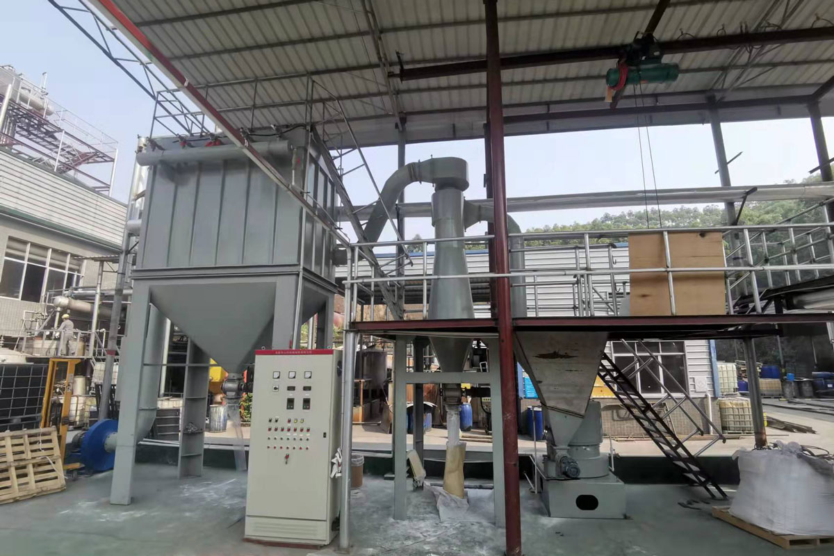 廣西梧州某有機(jī)土磨粉加工生產(chǎn)線(xiàn)